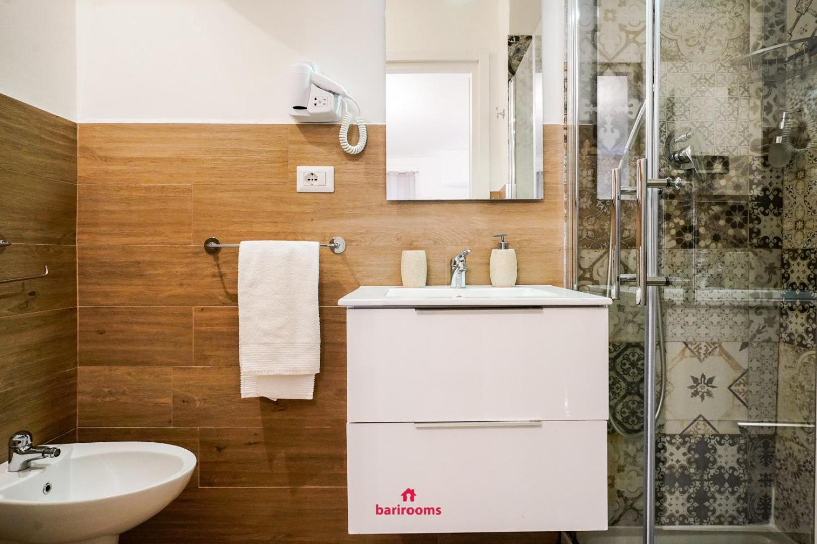Barirooms - Melo Suites Exteriör bild